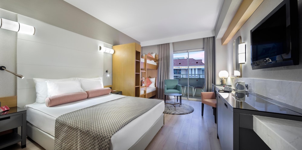 Trendy Aspendos Beach - All Inclusive — Hotel rooms in Side