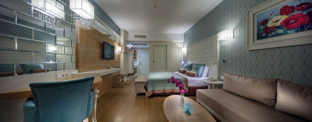 Trendy Verbena Beach - All Inclusive — Hotel rooms in Side