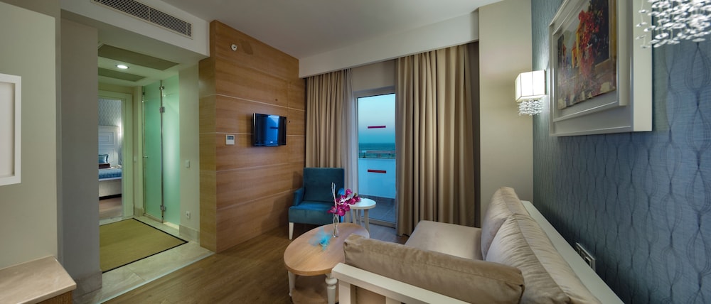 Trendy Verbena Beach - All Inclusive — Hotel rooms in Side
