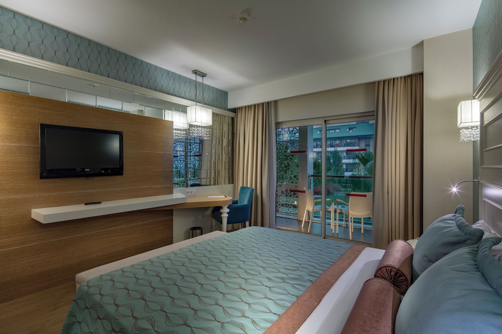 Trendy Verbena Beach - All Inclusive — Hotel rooms in Side