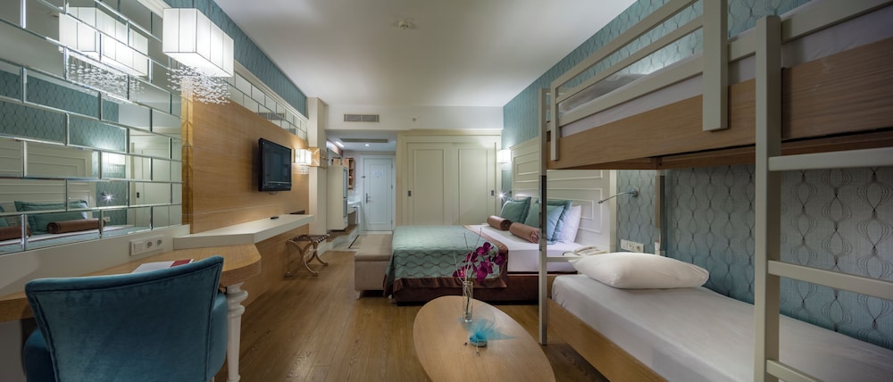 Trendy Verbena Beach - All Inclusive — Hotel rooms in Side
