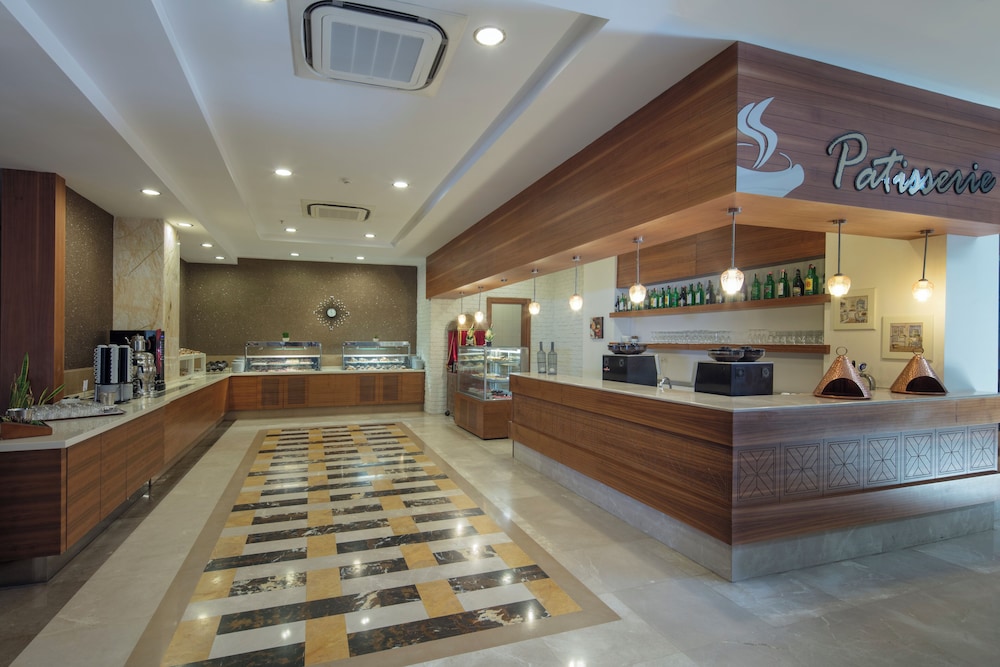 Trendy Verbena Beach - All Inclusive — Restaurant & bars in Side