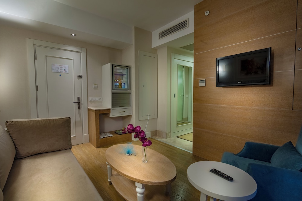 Trendy Verbena Beach - All Inclusive — Hotel rooms in Side