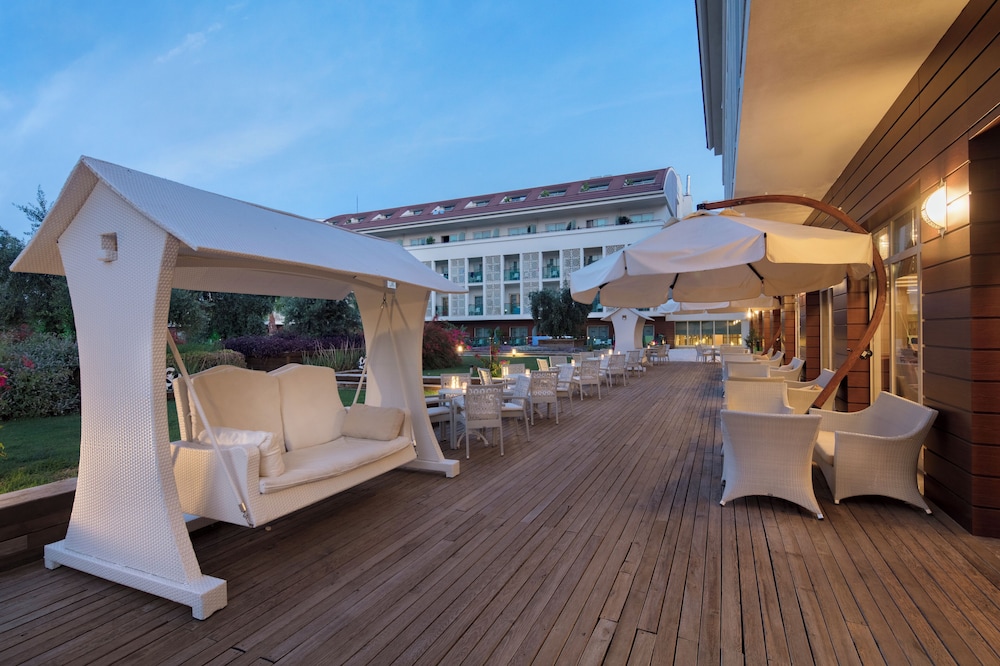 Trendy Verbena Beach - All Inclusive — Restaurant & bars in Side