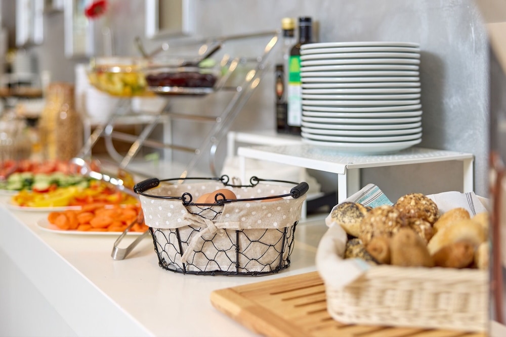 Hotel Geier — Restaurant & bars in Torbole, Trentino-Alto Adige