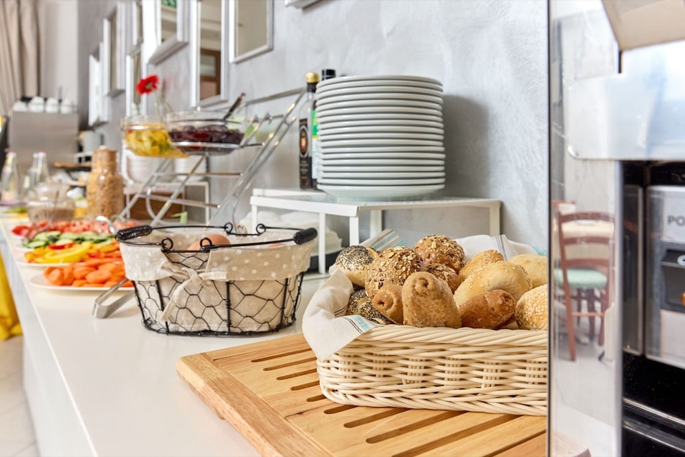 Hotel Geier — Restaurant & bars in Torbole, Trentino-Alto Adige