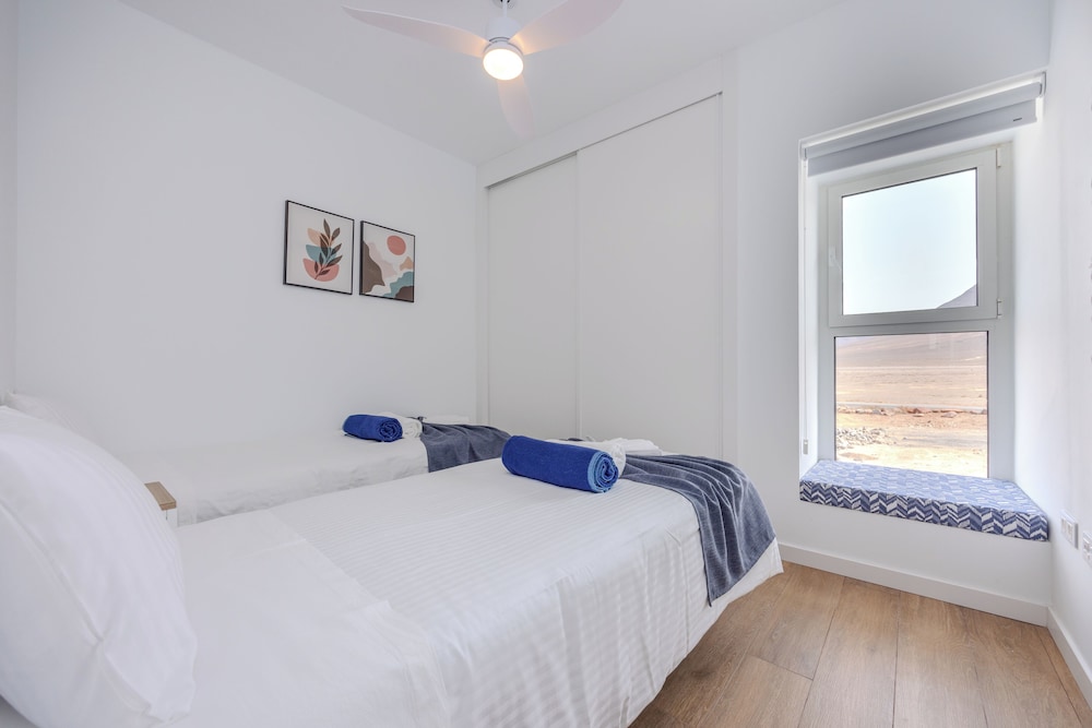 Serena Holiday Homes by LIVVO — Hotel rooms in Playa Blanca, Canary Islands