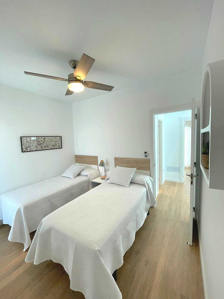 Serena Holiday Homes by LIVVO — Hotel rooms in Playa Blanca, Canary Islands
