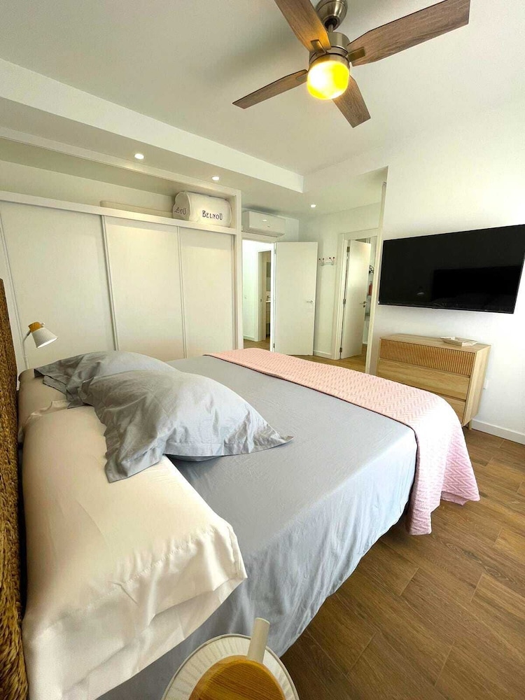 Serena Holiday Homes by LIVVO — Hotel rooms in Playa Blanca, Canary Islands