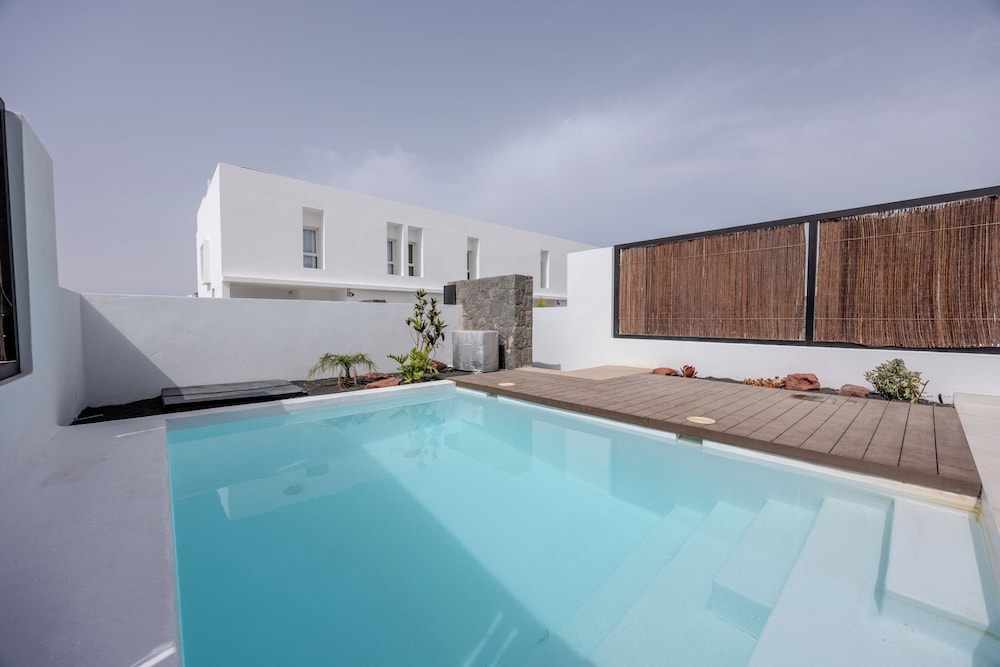 Serena Holiday Homes by LIVVO — Swimming pool in Playa Blanca, Canary Islands