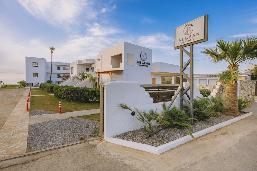 Aegean View Hotel — Hotel building in Rethymnon