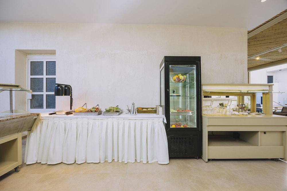 Aegean View Hotel — Restaurant & bars in Rethymnon