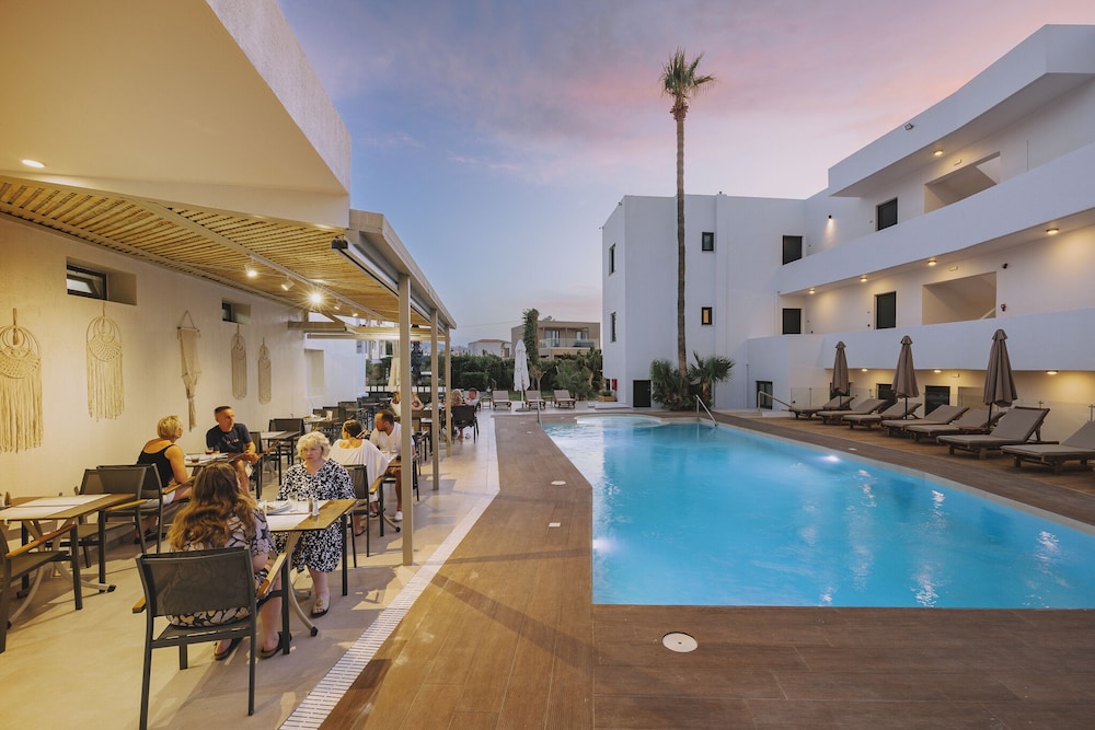 Aegean View Hotel — Restaurant & bars in Rethymnon