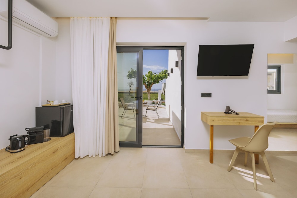 Aegean View Hotel — Hotel rooms in Rethymnon