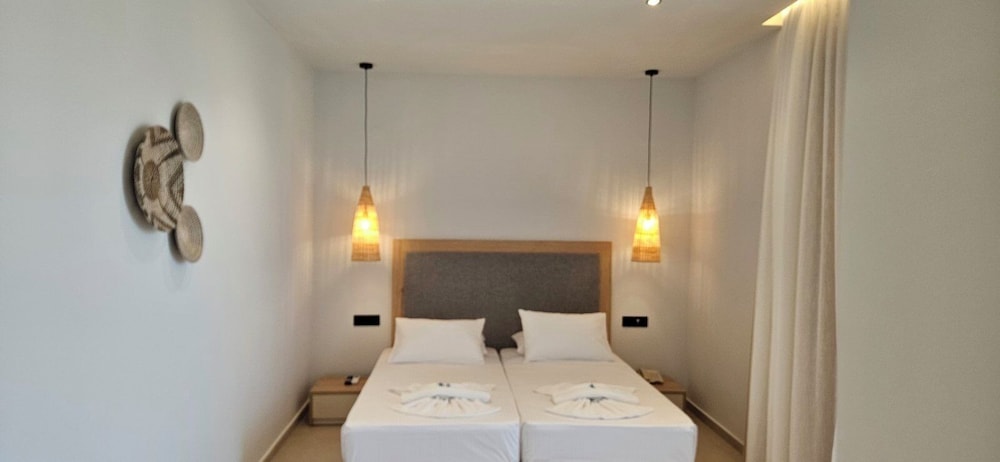 Aegean View Hotel — Hotel rooms in Rethymnon