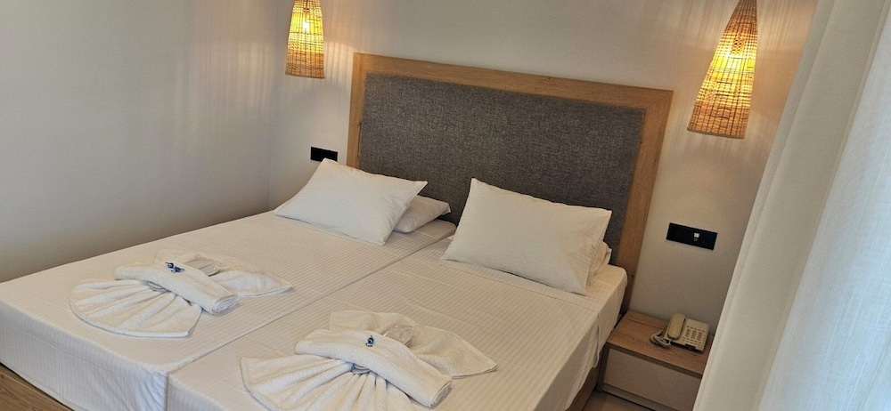 Aegean View Hotel — Hotel rooms in Rethymnon