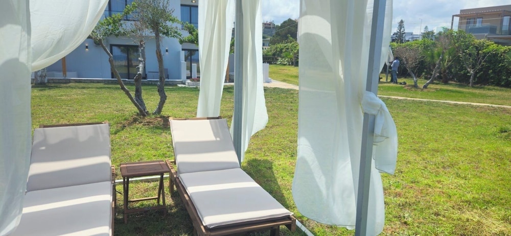 Aegean View Hotel — Hotel building in Rethymnon