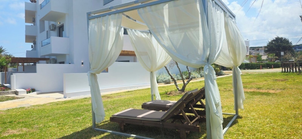 Aegean View Hotel — Hotel building in Rethymnon