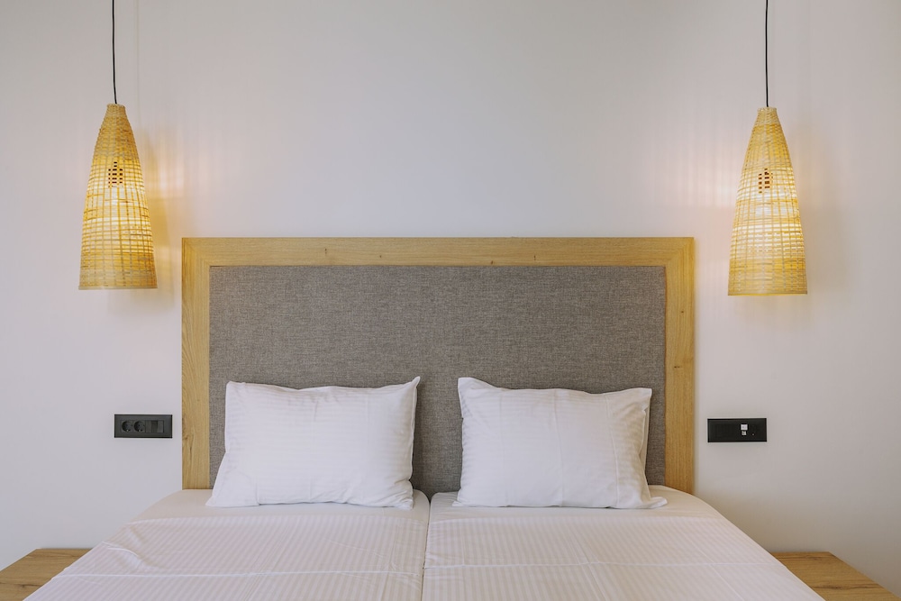 Aegean View Hotel — Hotel rooms in Rethymnon