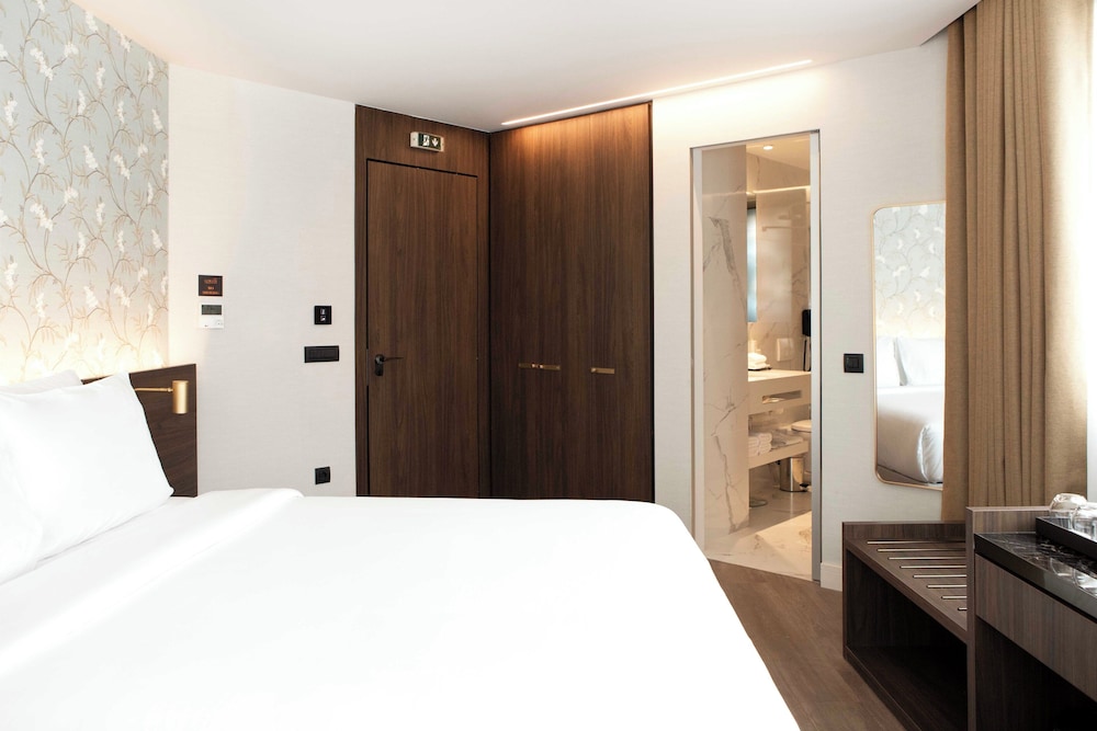 Luwian Athens Boutique Hotel — Hotel rooms in Athens, Attica