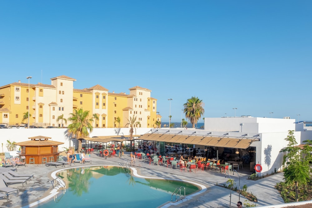 Costa del Sol Glamping Village Fuengirola — Swimming pool in Fuengirola, Andalusia