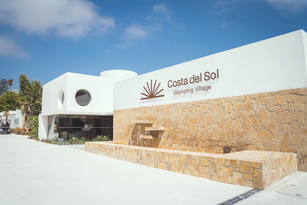 Costa del Sol Glamping Village Fuengirola — Hotel building in Fuengirola, Andalusia