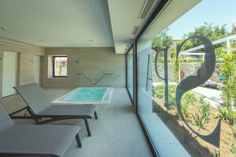 Costa del Sol Glamping Village Fuengirola — Spa in Fuengirola, Andalusia