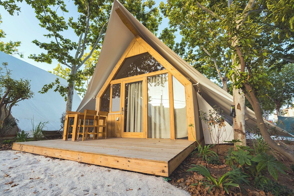 Costa del Sol Glamping Village Fuengirola — Hotel building in Fuengirola, Andalusia