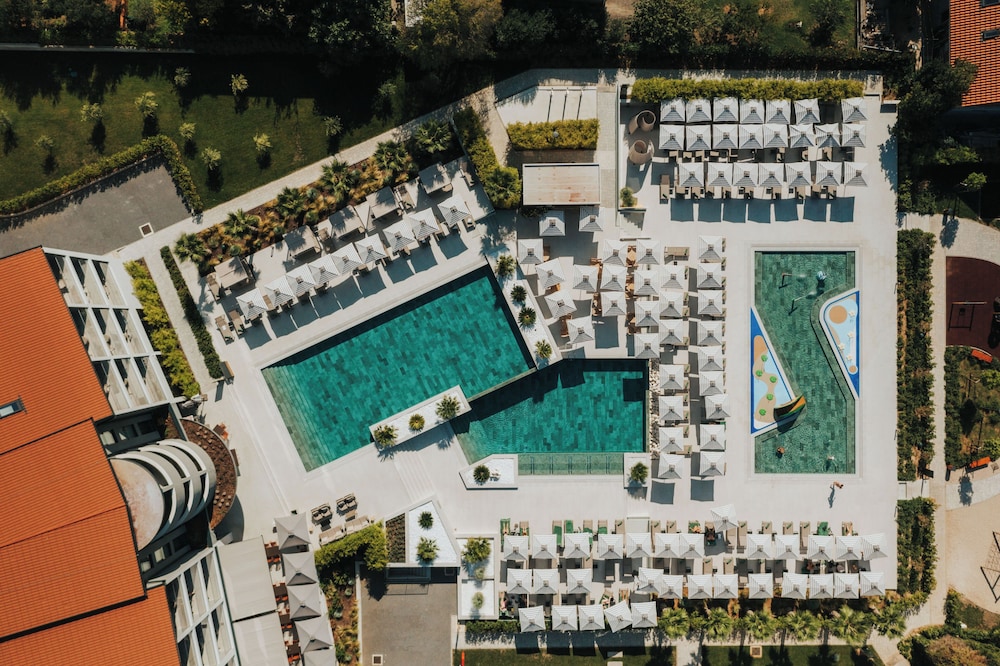 Molum Hotel & Residences — Swimming pool in Sveti Filip i Jakov, Zadar