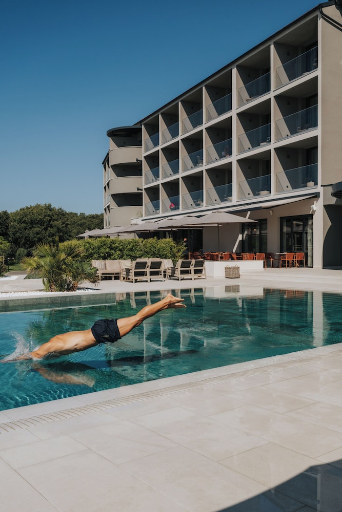 Molum Hotel & Residences — Swimming pool in Sveti Filip i Jakov, Zadar