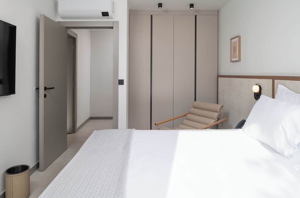 Molum Hotel & Residences — Hotel rooms in Sveti Filip i Jakov, Zadar