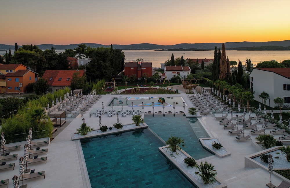 Molum Hotel & Residences — Swimming pool in Sveti Filip i Jakov, Zadar