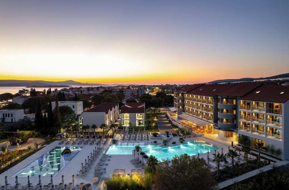 Molum Hotel & Residences — Swimming pool in Sveti Filip i Jakov, Zadar