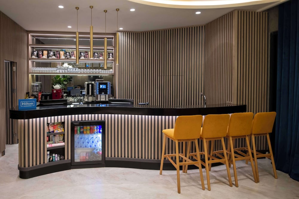 Hampton By Hilton Istanbul Merter — Restaurant & bars in Istanbul, Istanbul