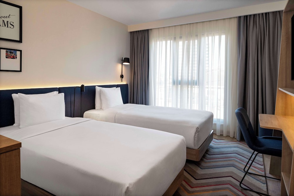 Hampton By Hilton Istanbul Merter — Hotel rooms in Istanbul, Istanbul