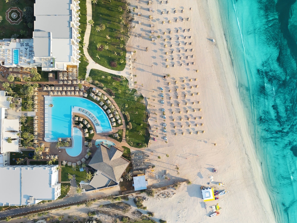 Iberostar Selection Eolia Djerba — Beach in Midoun, Medenine