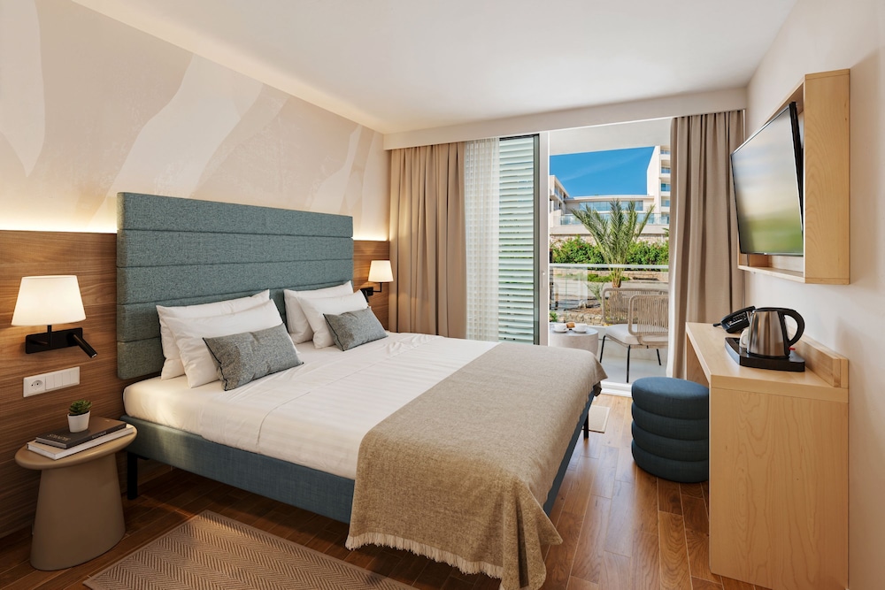 Valamar Bellevue Resort - All Inclusive — Rooms in Labin, Istria
