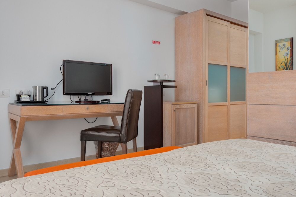 The Pelican Beach Resort & SPA - Adults Only — Hotel rooms in Olbia, Sardinia