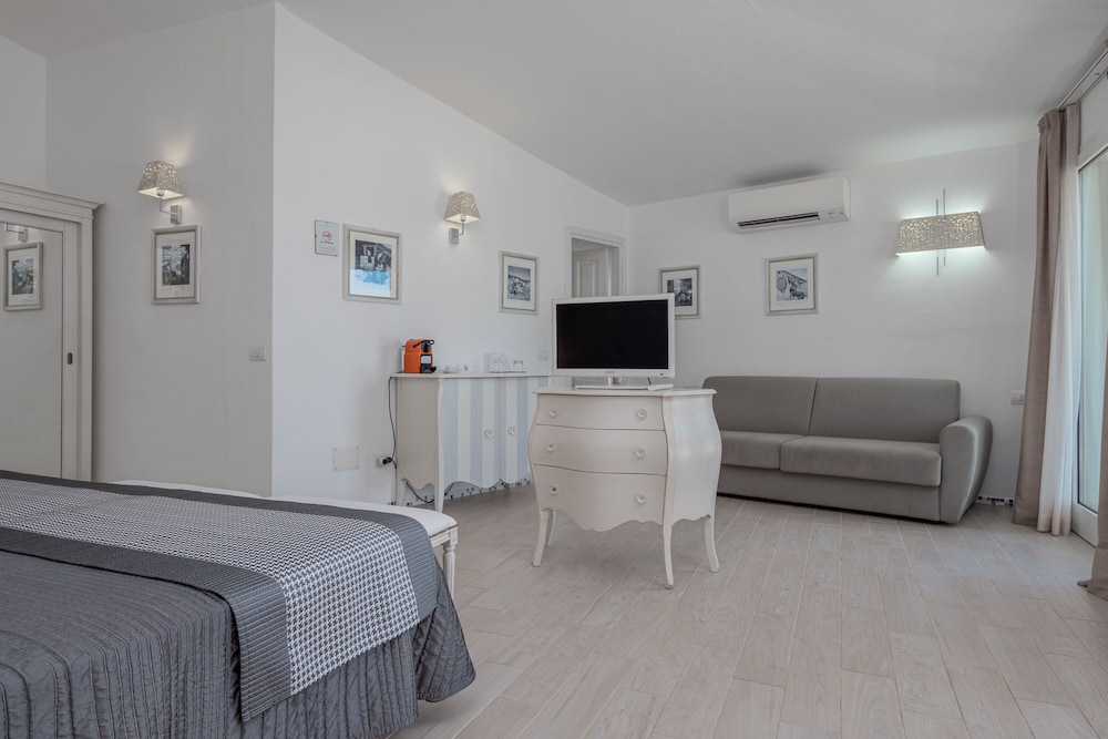 The Pelican Beach Resort & SPA - Adults Only — Hotel rooms in Olbia, Sardinia