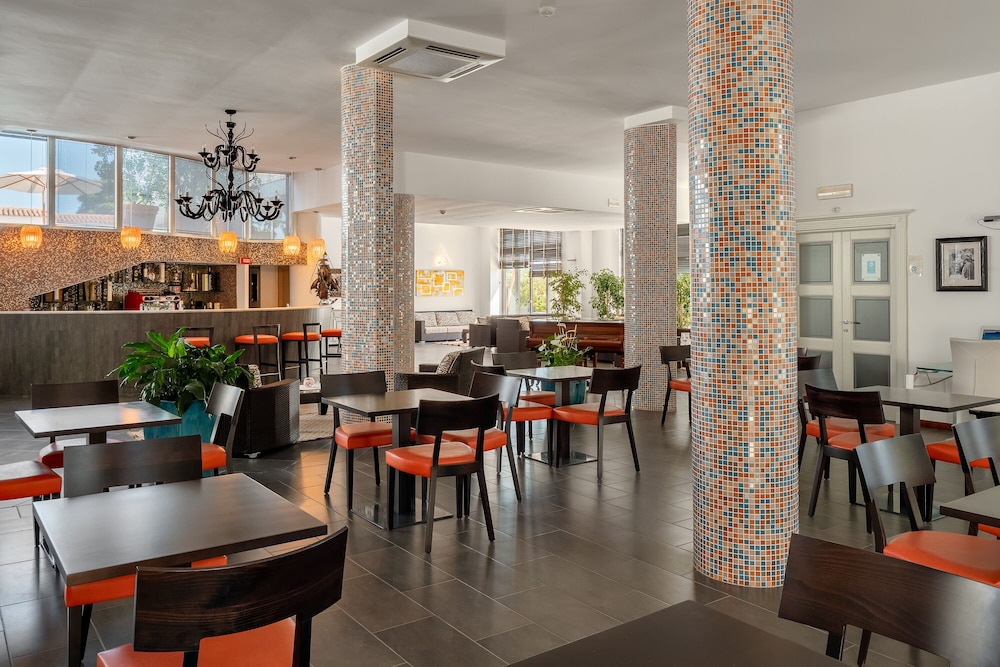 The Pelican Beach Resort & SPA - Adults Only — Restaurant & bars in Olbia, Sardinia