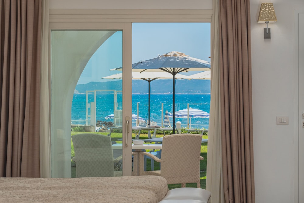 The Pelican Beach Resort & SPA - Adults Only — Hotel rooms in Olbia, Sardinia