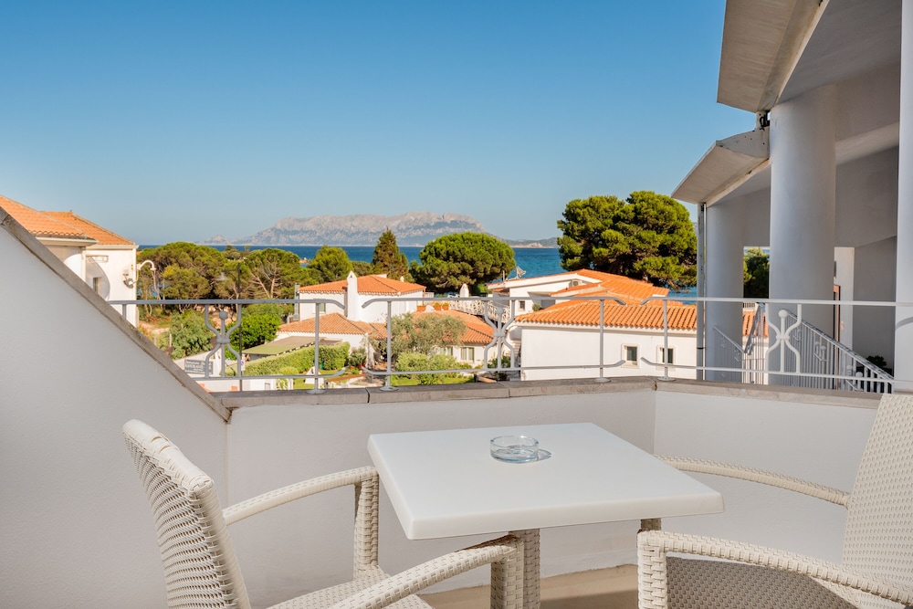 The Pelican Beach Resort & SPA - Adults Only — Hotel rooms in Olbia, Sardinia