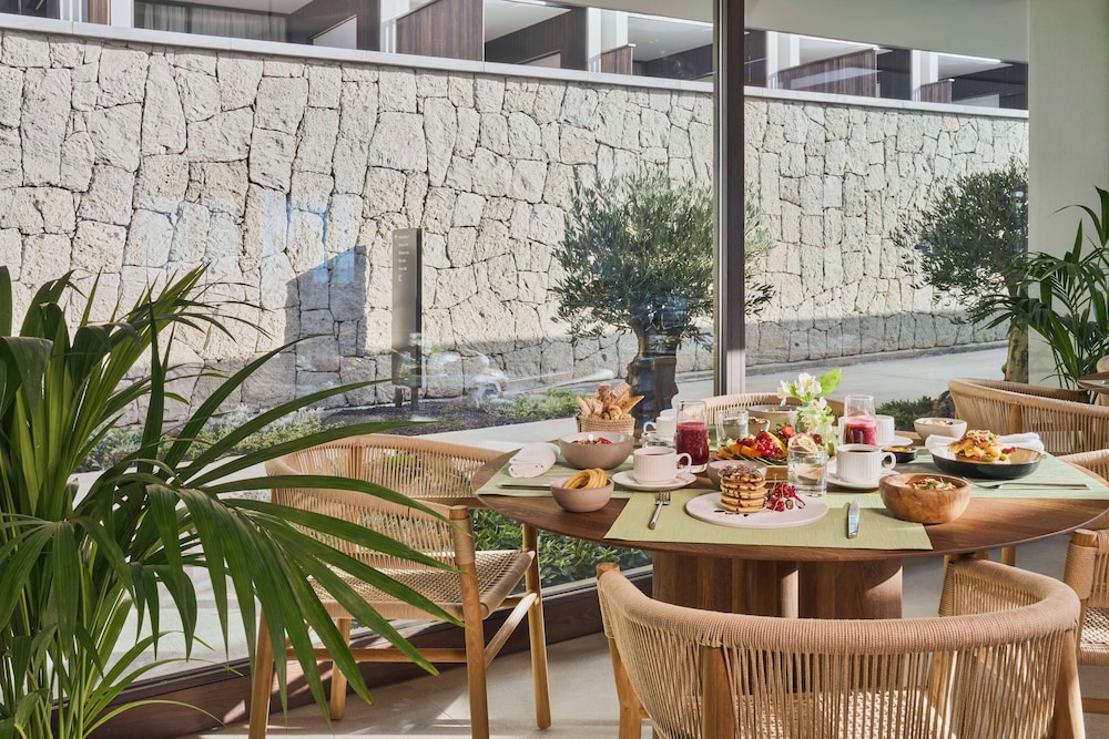 Royal Hideaway Corales Villas — Restaurant & bars in Costa Adeje, Canary Islands