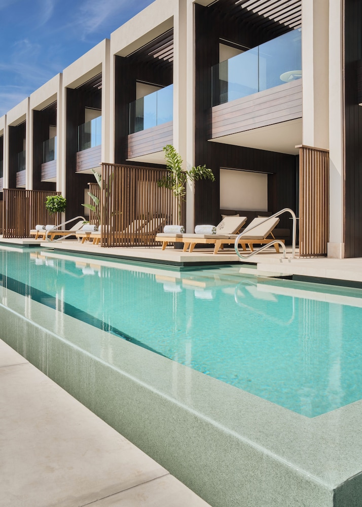 Royal Hideaway Corales Villas — Swimming pool in Costa Adeje, Canary Islands