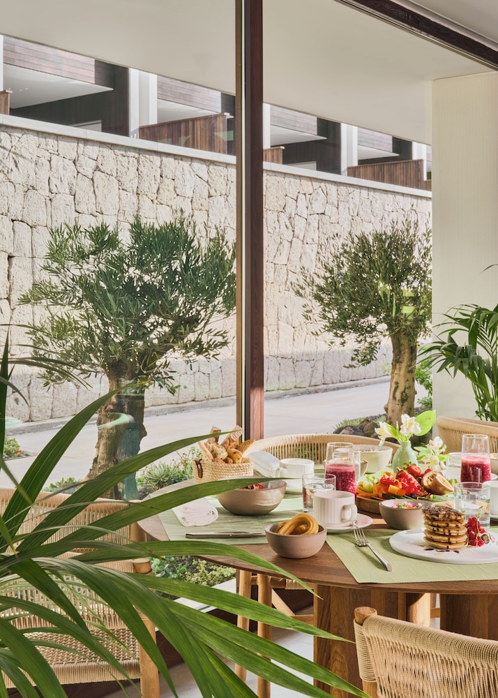 Royal Hideaway Corales Villas — Restaurant & bars in Costa Adeje, Canary Islands
