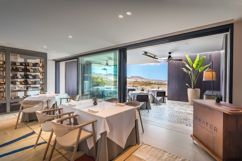 Royal Hideaway Corales Villas — Restaurant & bars in Costa Adeje, Canary Islands