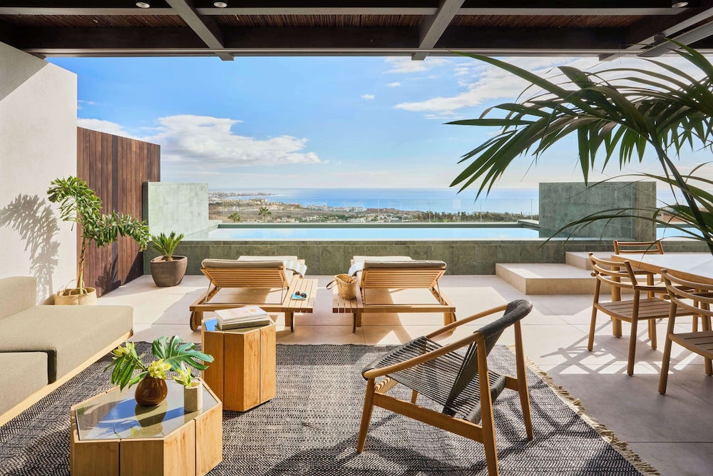 Royal Hideaway Corales Villas — Swimming pool in Costa Adeje, Canary Islands