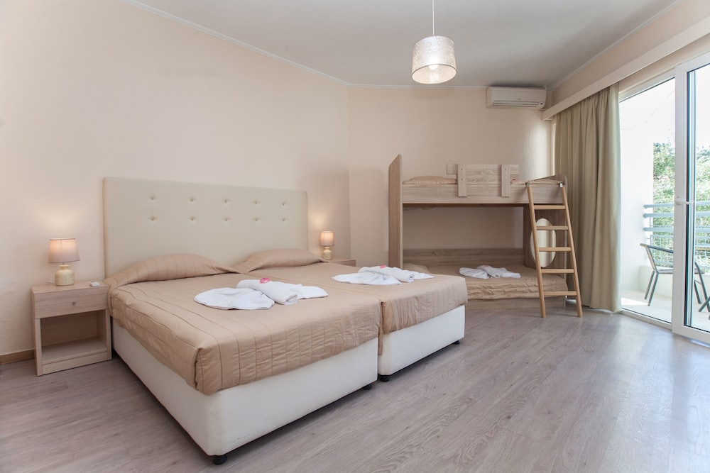 Alexandros Hotel -  All Inclusive — Hotel rooms in Perama (Corfu), Ionian Islands
