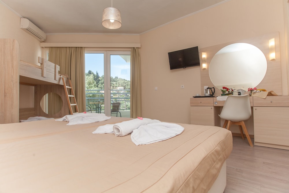 Alexandros Hotel -  All Inclusive — Hotel rooms in Perama (Corfu), Ionian Islands