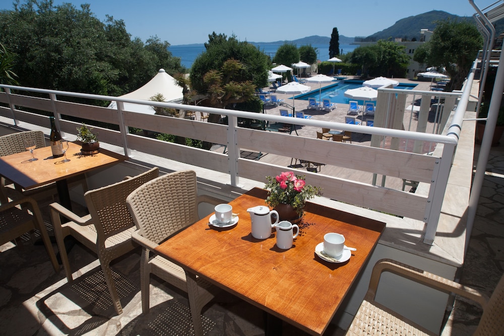 Alexandros Hotel -  All Inclusive — Swimming pool in Perama (Corfu), Ionian Islands